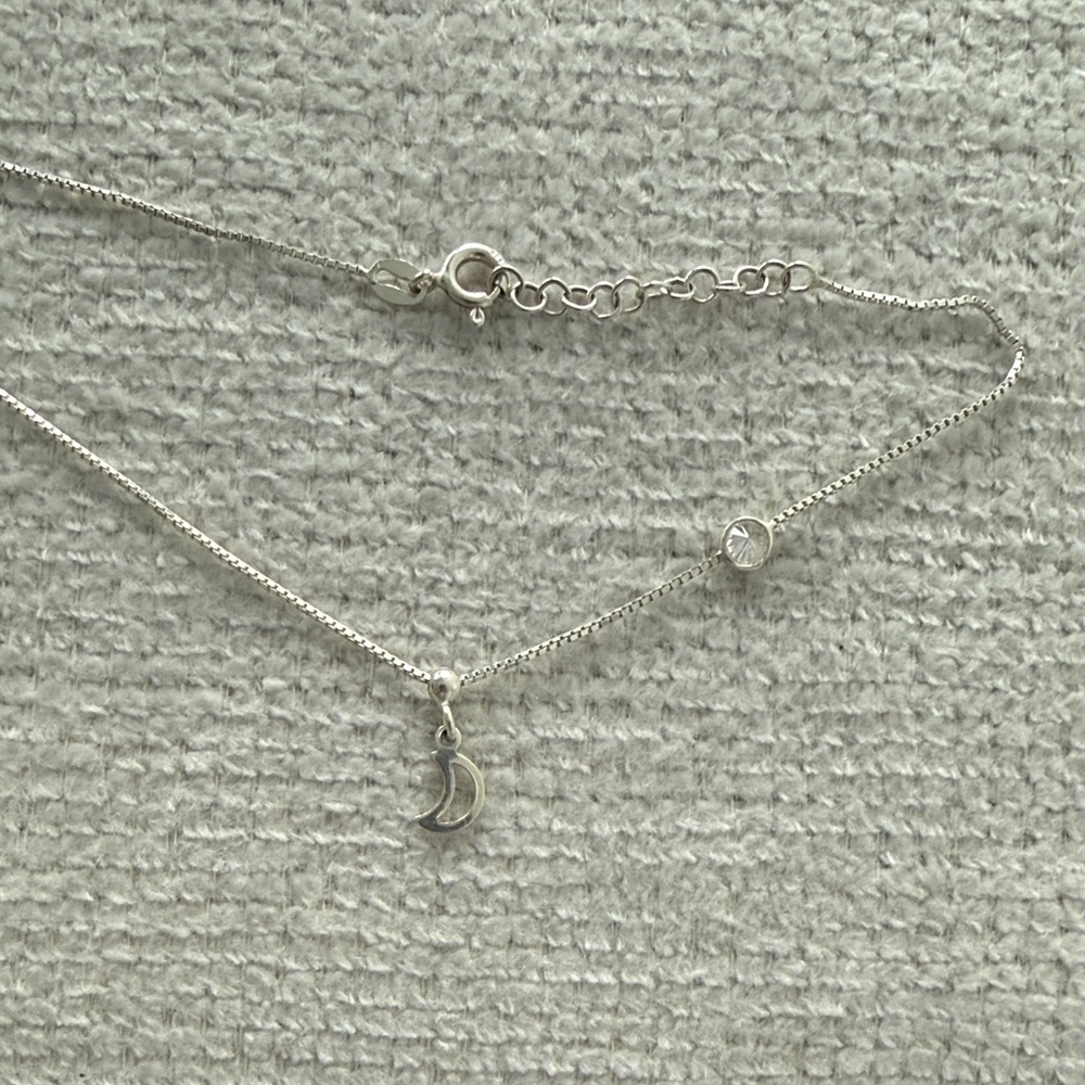 Elegant Silver 925 Moon bracelet 🌙🪩